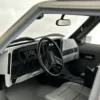 jeep cherokee xj mn78 auto rc escala 1-12 sobre fondo blanco o montañoso